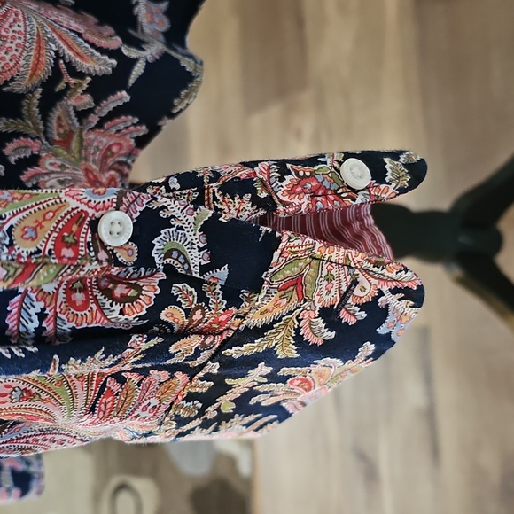 Mens's Shirt - Picture 7 of 15